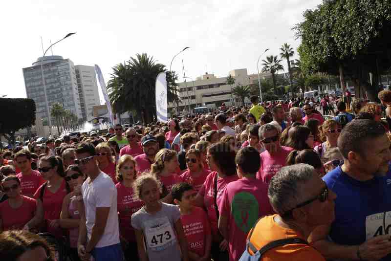 Más de mil personas se vuelcan en la primera carrera popular contra el cáncer