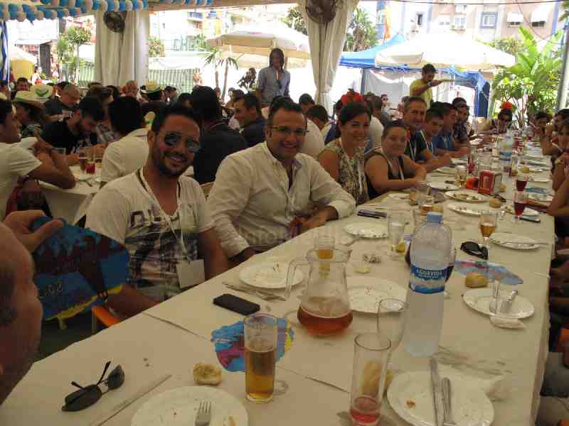 La Feria de Melilla encara su recta final con un recinto repleto de gente