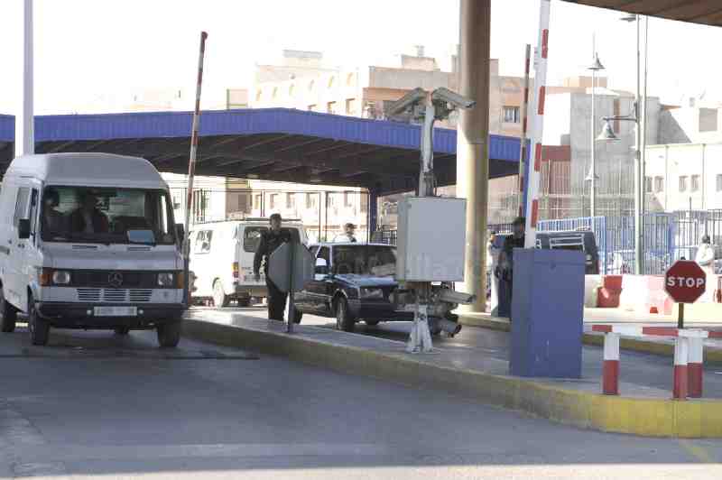 Dos detenidos por intentar sobornar a la Guardia Civil en la frontera de Melilla