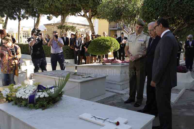 Melilla vuelve a recordar a sus fallecidos ilustres en el tradicional acto del 2 de noviembre