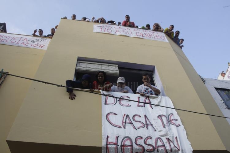 Paralizado el derribo de la vivienda de Vista Hermosa 12 ante la fuerte presión ciudadana