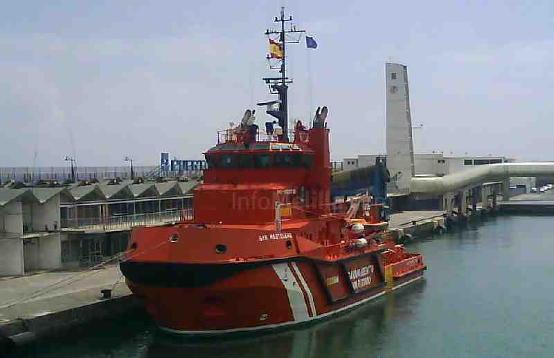 El buque de Salvamento Marítimo “SAR Mastelero” recala en Melilla