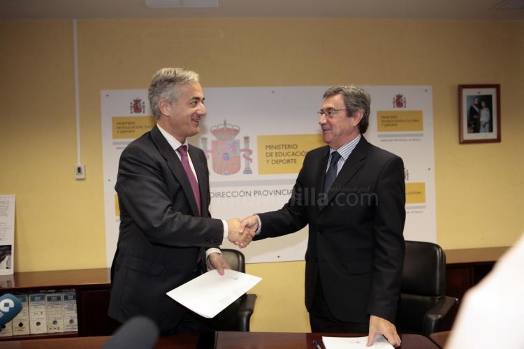 Educación y PROMESA firman un convenio para procurar la reinserción en el sistema educativo de parados sin formación