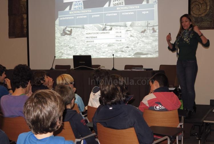 Vela: El equipo de Regatas del RCM de Melilla participa en unas jornadas de tecnificación