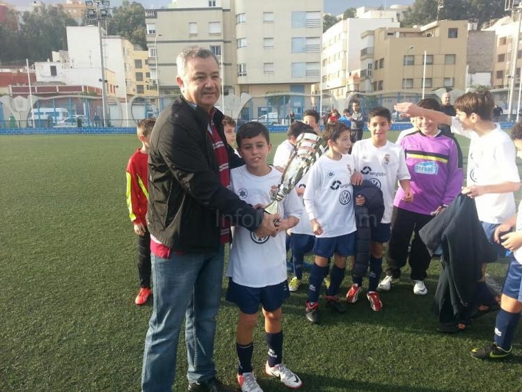 Fútbol Base: La Peña Madridista A alevín, primera campeona de la Copa Federación 2013-2014