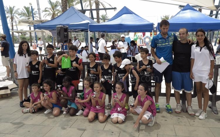 La entrega de trofeos clausura el I Playground del Club Marítimo