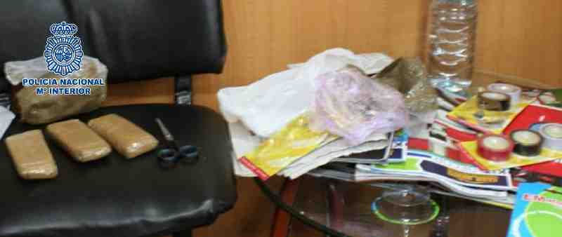 Detenido un joven que captaba a personas para pasar droga desde Melilla