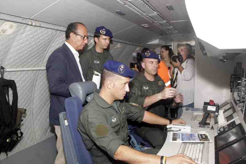 Melilla recibe la visita de un CASA de la Guardia Civil destinado a labores de lucha contra la inmigración y el narcotráfico en alta mar