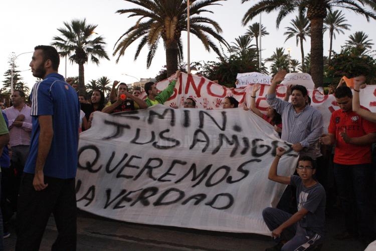 Cierran la frontera como protesta por el asesinato de dos jóvenes en Marruecos