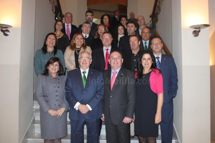 Melilla y Vélez-Málaga firman un protocolo de hermanamiento en la localidad malagueña