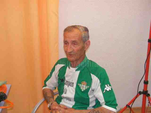 Otra leyenda melillense que se va: Fallece Ángel Barrera "El Betis"