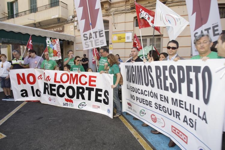 El Ministerio cifra en un 9,7% el seguimiento de la huelga de la enseñanza, mientras que los sindicatos aseguran que ha alcanzado el 50%