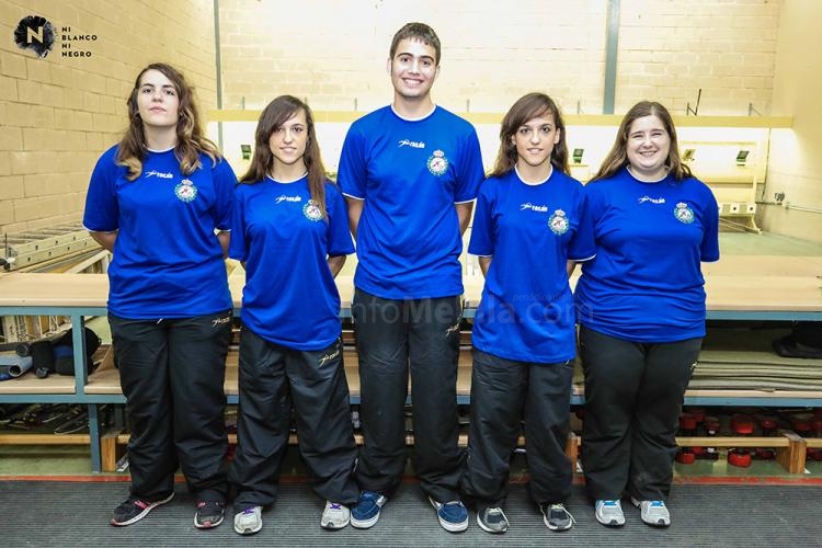 Equipo juvenil de carabina y pistola