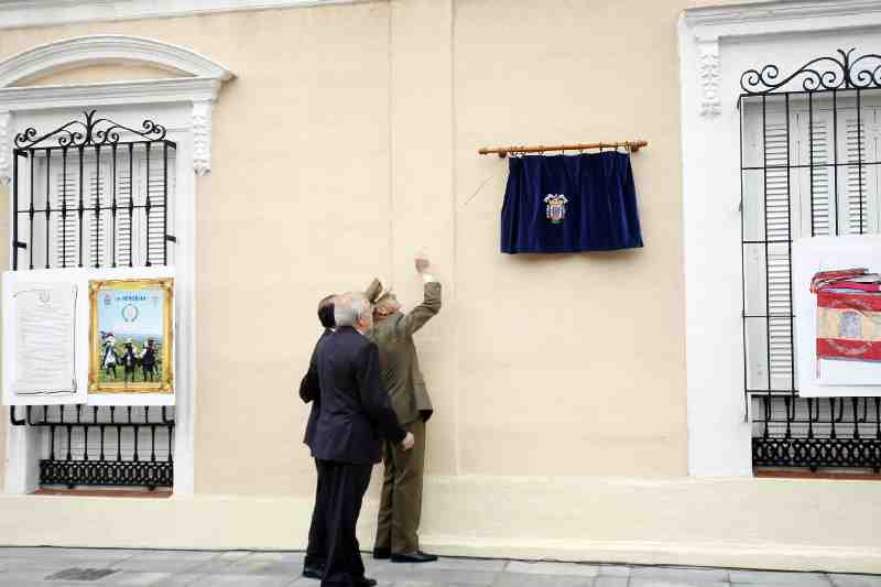Melilla homenajea a los Héroes de Taxdir que dieron su vida por España