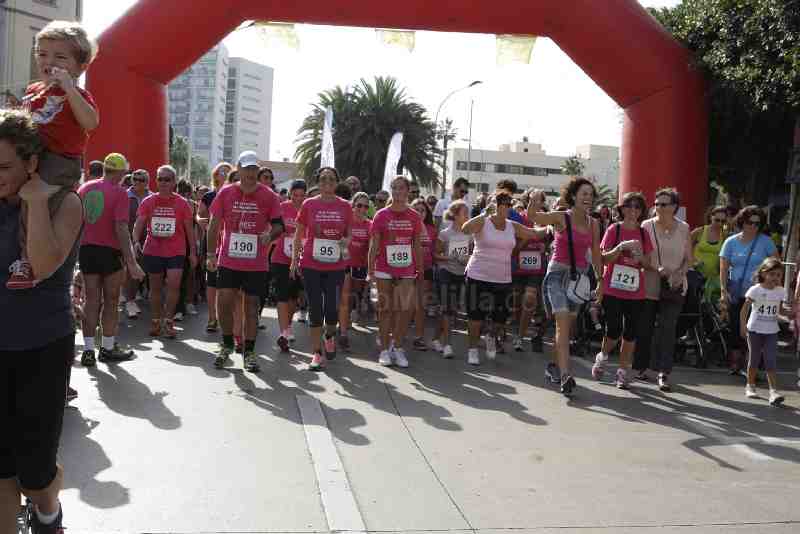 Más de mil personas se vuelcan en la primera carrera popular contra el cáncer