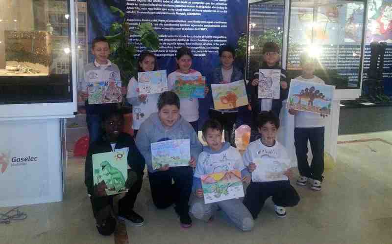 Diez escolares melillenses viven una intensa 'Noche en el Museo' gracias a la Fundación Gaselec