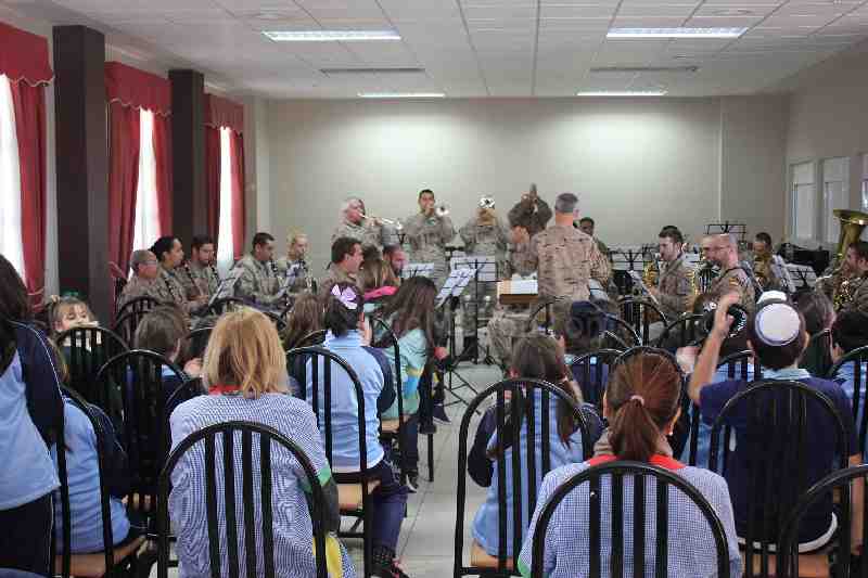 La Unidad de Música del Batallón de Cuartel General ofrece un concierto especial en el 'Liceo Sefardí'