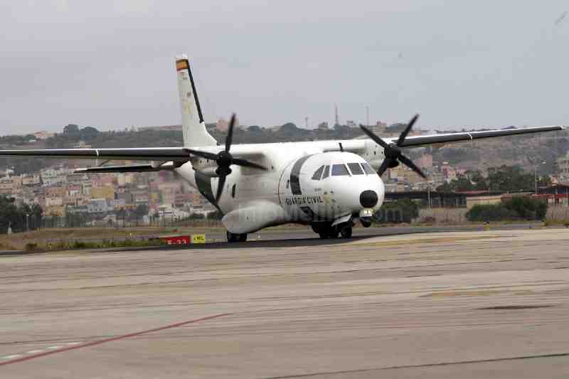 Melilla recibe la visita de un CASA de la Guardia Civil destinado a labores de lucha contra la inmigración y el narcotráfico en alta mar