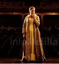 Nuria Espert es la protagonista principal de la obra