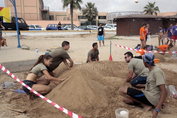 'La Gran Movida' lleva el arte a la playa con la tradicional prueba de figuras de arena