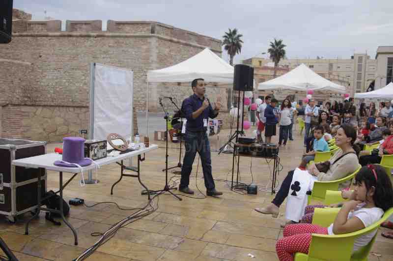 El Campus acerca a los ciudadanos sus estudios y trabajos en 'La noche de los investigadores'