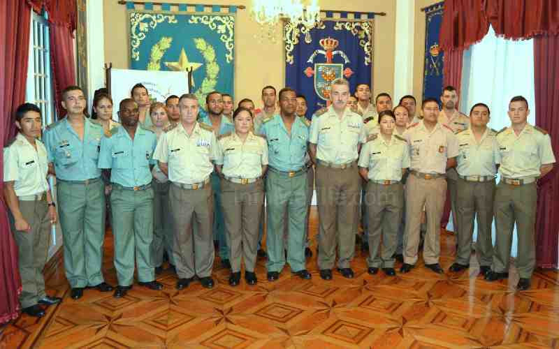 La COMGEMEL ofrece un especial reconocimiento a sus militares hispanos y guineanos