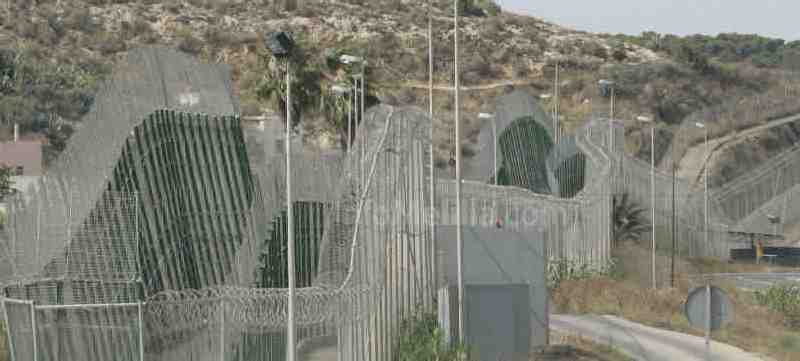 La Guardia Civil niega 'prácticas ilegales' de devolución de inmigrantes en Melilla