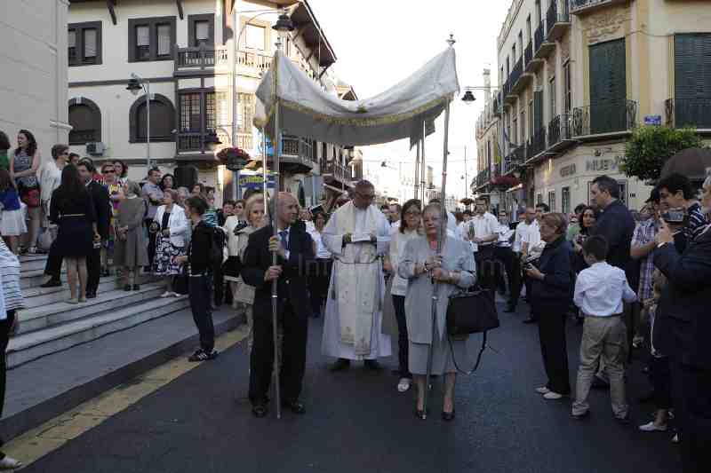 Los cristianos melillenses celebran la festividad del Corpus