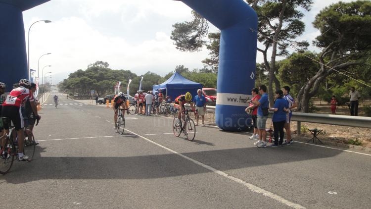 Ciclismo: Disputa del Memorial "Alfonso Muñoz Marí y José Manuel Sánchez Gámez"