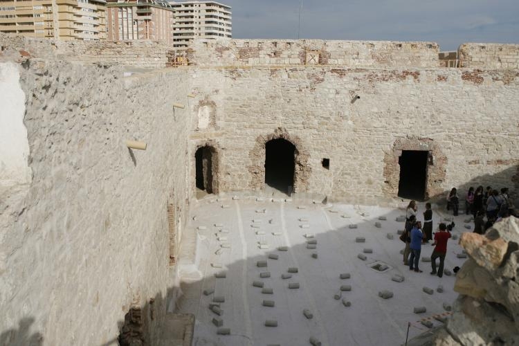 Consiguen dejar al descubierto los elementos y fachadas originales del Fuerte de Victoria Grande con una inversión de 200.000 euros