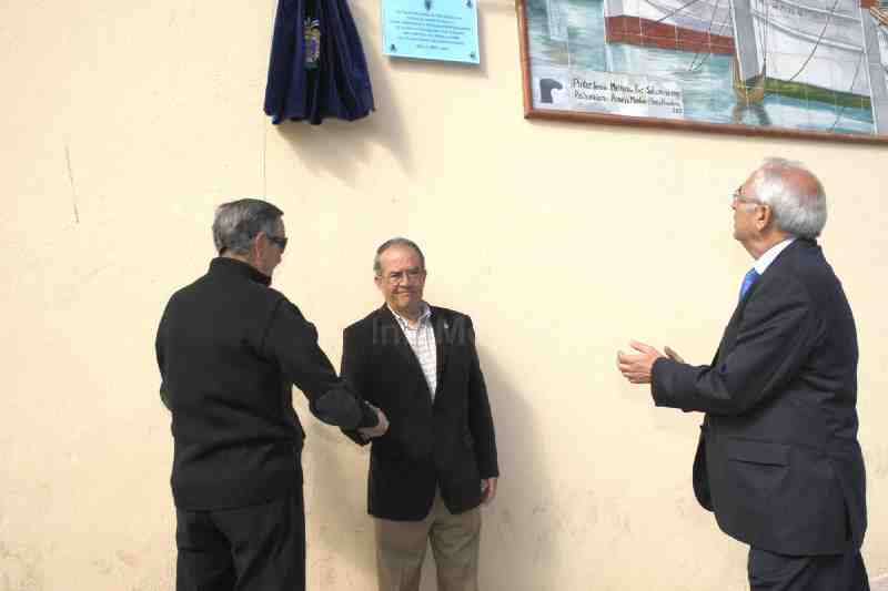 Un mural recuerda la importancia que el sector pesquero tuvo en Melilla