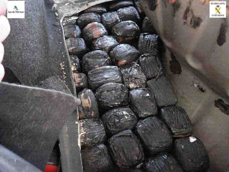 La Guardia Civil localiza más de 60 kilos de droga en cuatro nuevas actuaciones en el Puerto de Melilla