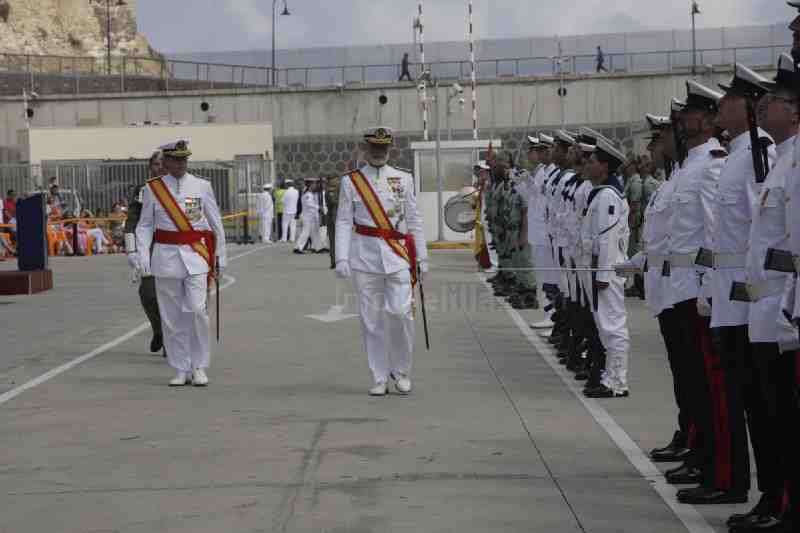 El acto de entrega de la Bandera de Combate al 'Relámpago' en imágenes