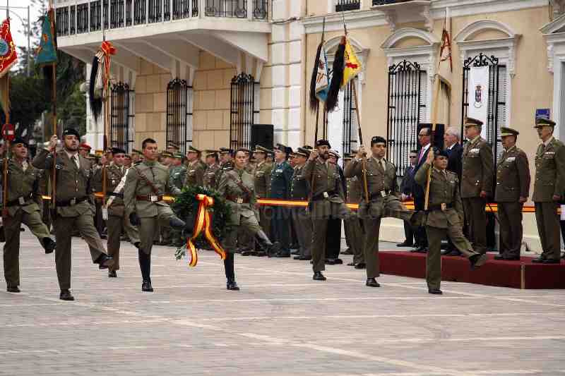 Melilla homenajea a los Héroes de Taxdir que dieron su vida por España