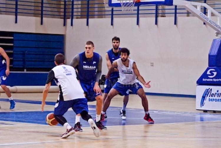 El Melilla Baloncesto continua con la preparación del choque ante Força Lleida