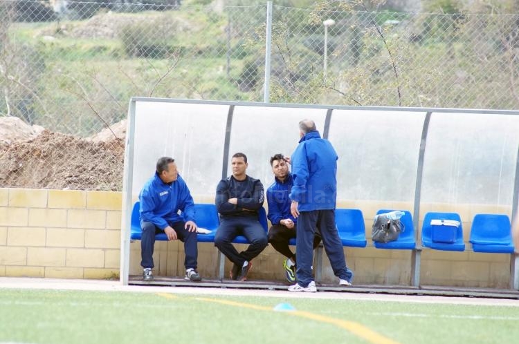 La U.D. Melilla se ejercita en La Cañada