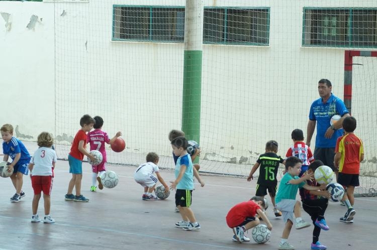 Las escuelas de la U.D. Melilla comienzan con rotundo éxito