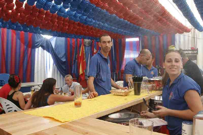 Reuniones y comidas de empresa y amigos, imagen habitual de esta Feria 2014