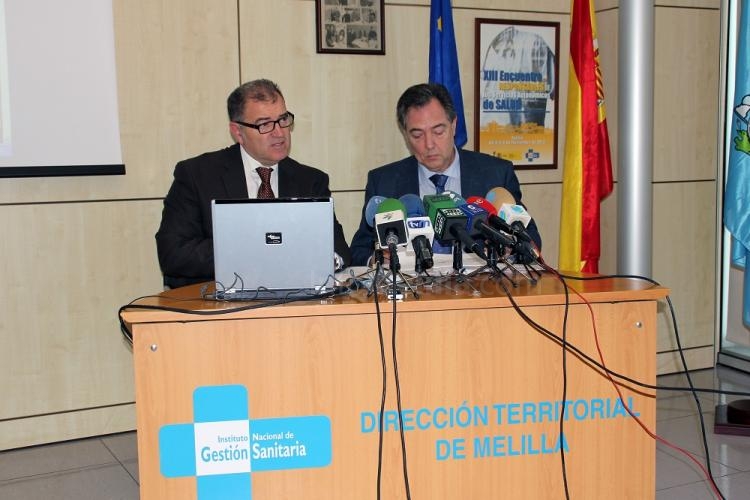 Robles y Villaroel han viajado a Melilla para participar en la reunión