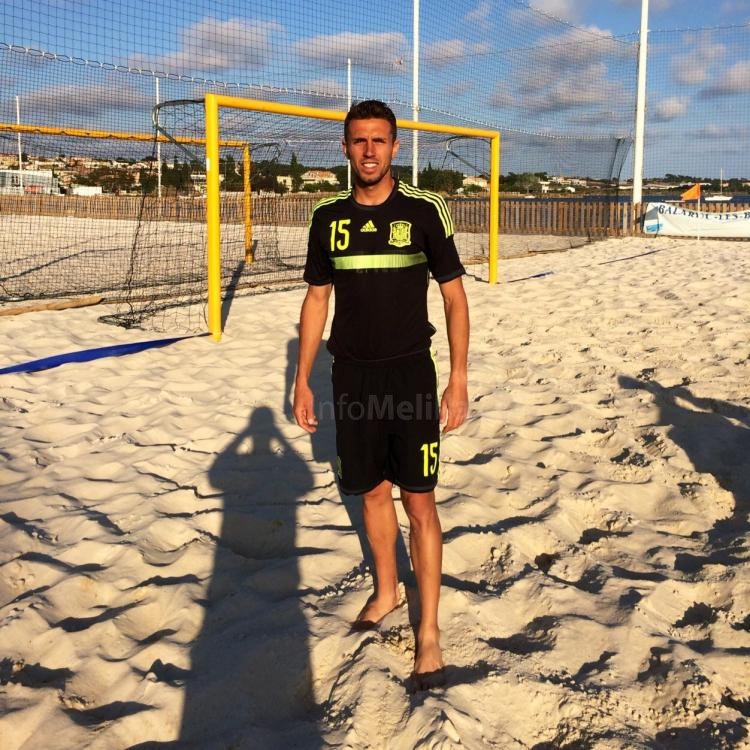 José Cintas antes de iniciar a jugar en uno de sus partidos internacional
