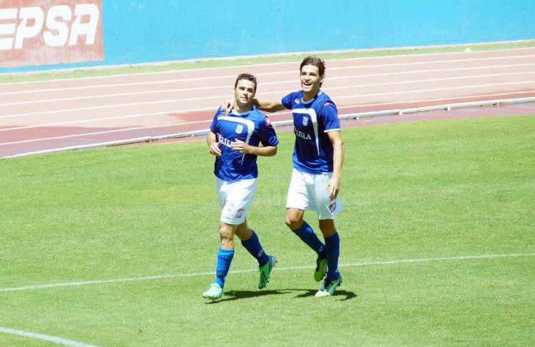 Nacho Aznar, autor de los tres goles ante el CD Guadalajara