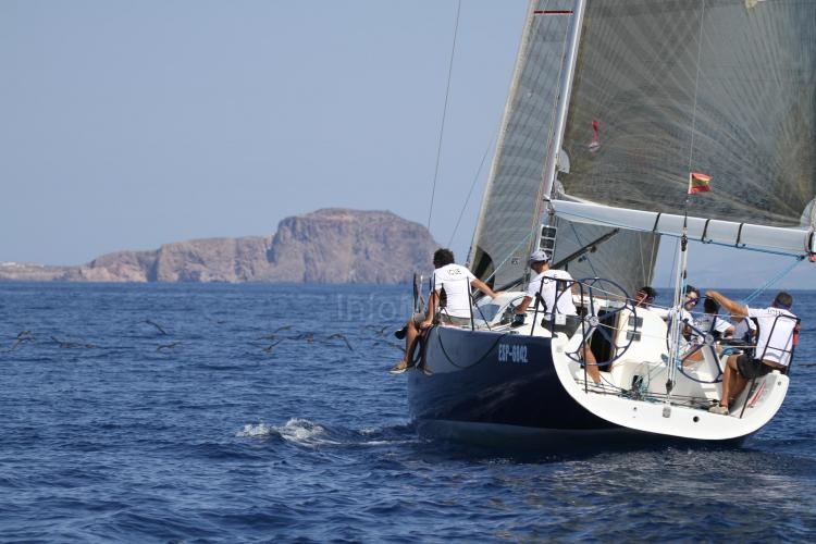Regata Dos Continentes: "Icue IV", "Peneque" y "Victoria V", vencen en Las Chafrinas