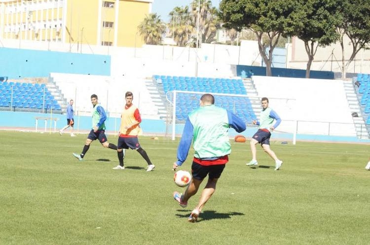 La U.D. Melilla se ejercita por última vez antes del duelo en Cádiz