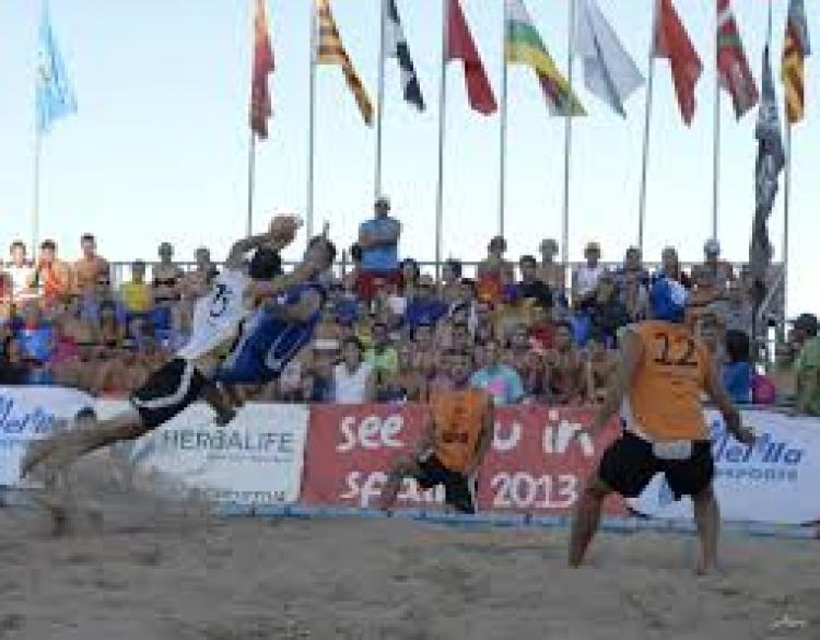Balonmano Playa: Baplamel cae en semifinales del I Trofeo “Mulli” ante el Balonmano Carbotocaitos