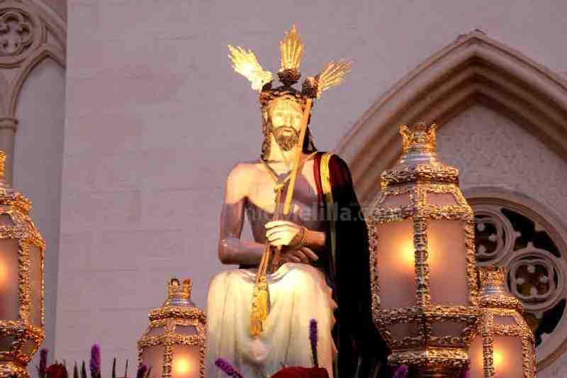 Las calles de Melilla se preparan para recibir a Nuestro Padre Jesús Humillado en esta noche de Martes Santo