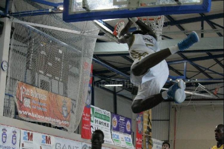 Placide Nakidijin, jugador de 20 años de origen Africano, nacido en la República del Chad
