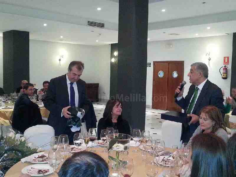 La Jefatura Superior de Policía homenajea a Miguel Vaquero Herrero, anterior jefe regional de Operaciones