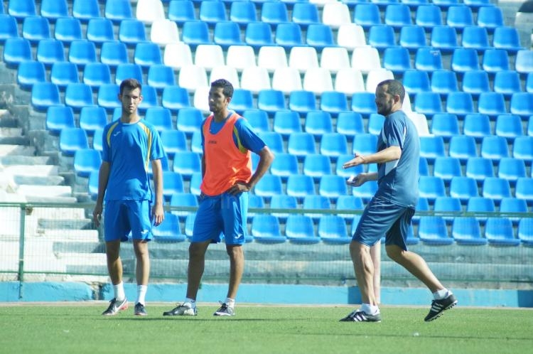 La U.D. Melilla trabaja tácticamente el partido del domingo