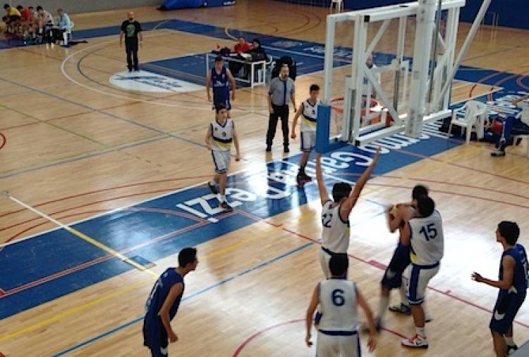 Partido de cadete masculino