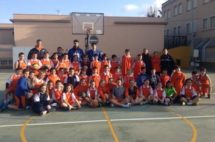 El Melilla Baloncesto pasa una gran tarde de baloncesto con los minibasket del CAM Enrique Soler